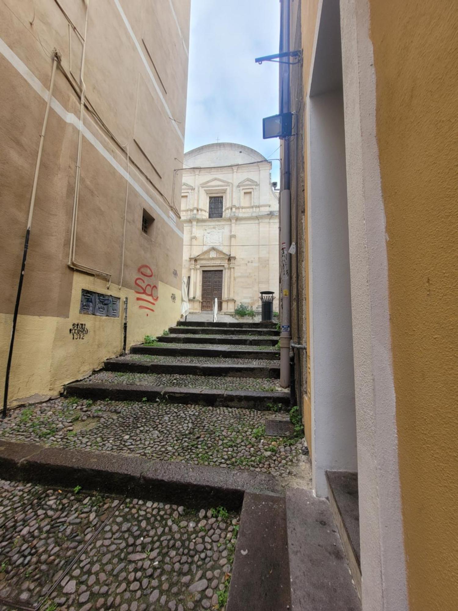 Domo Azuni Apartment Sassari Bagian luar foto