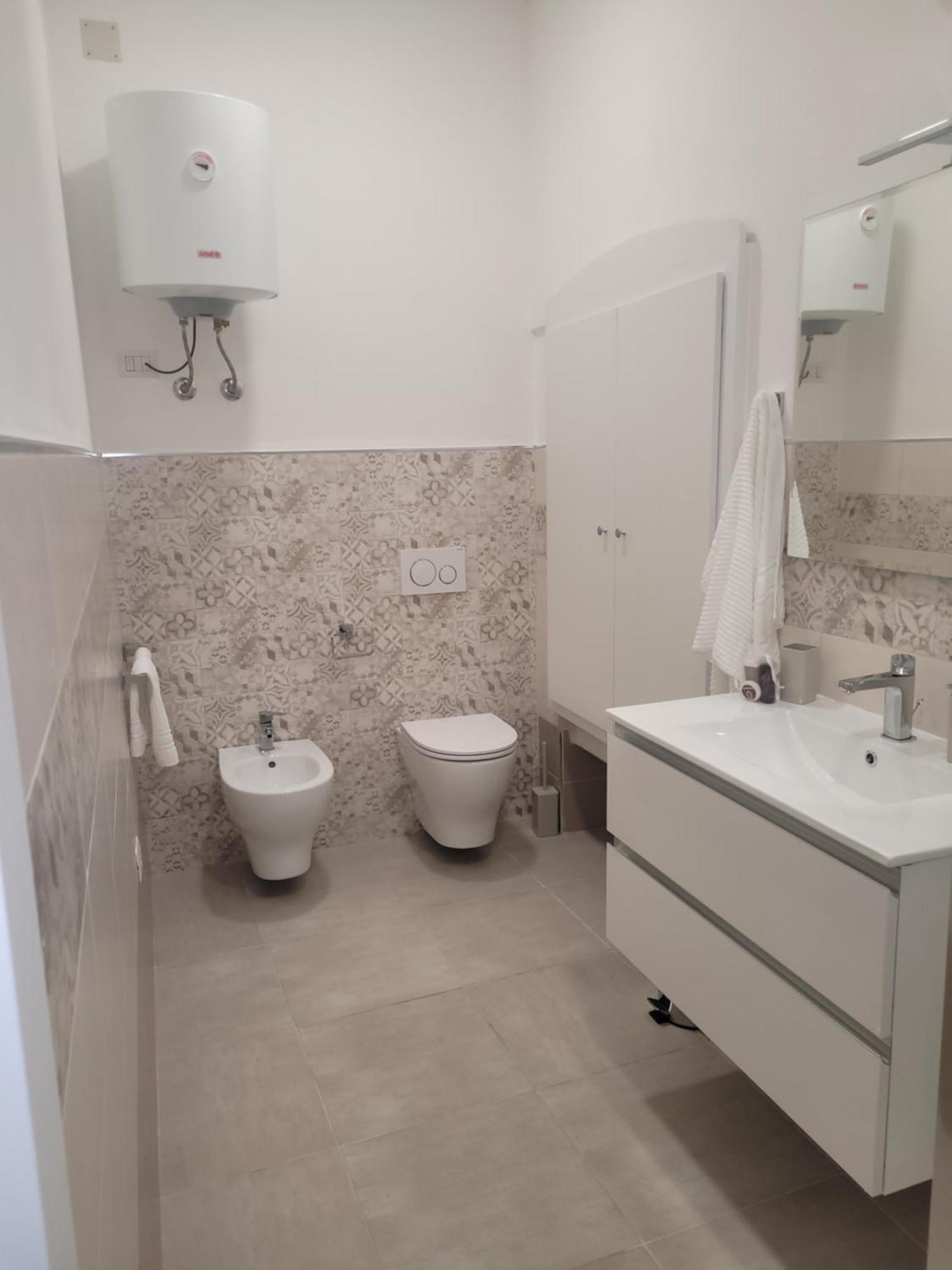 Domo Azuni Apartment Sassari Bagian luar foto
